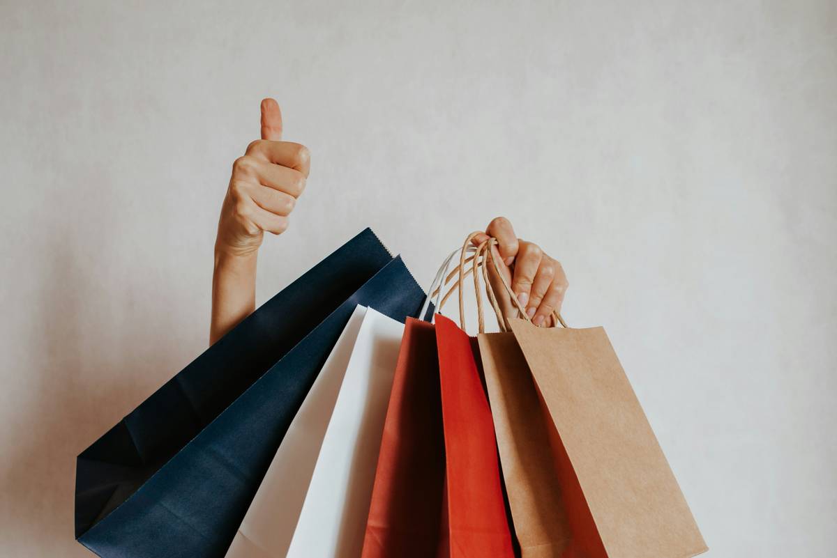 why are loyalty programs important: infographic showing repeat learner engagement stats in online courses